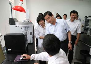 2011年7月20日，時任江蘇省副省長史和平視察今世緣。